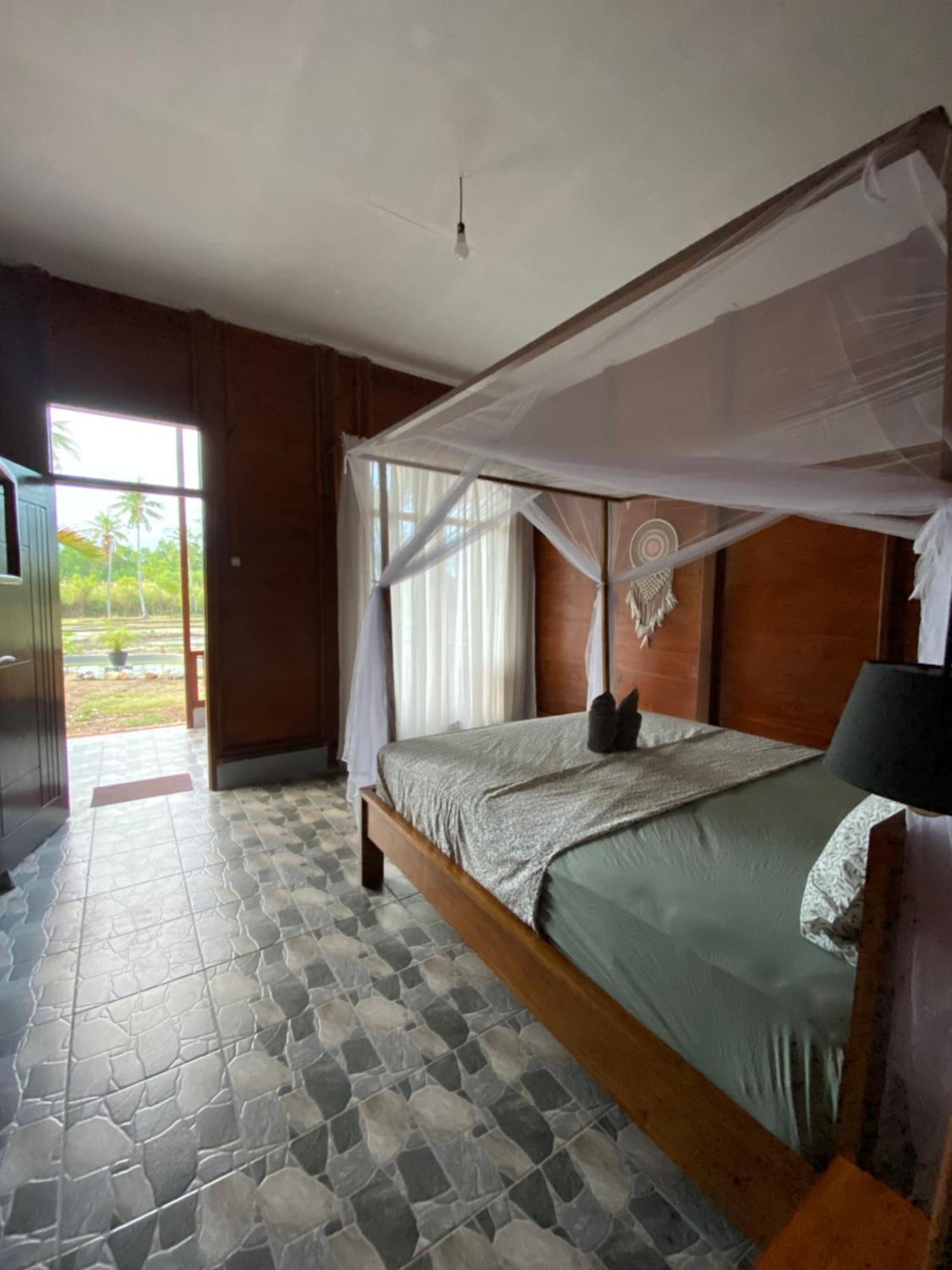 Nuna Bungalows Riung Εξωτερικό φωτογραφία