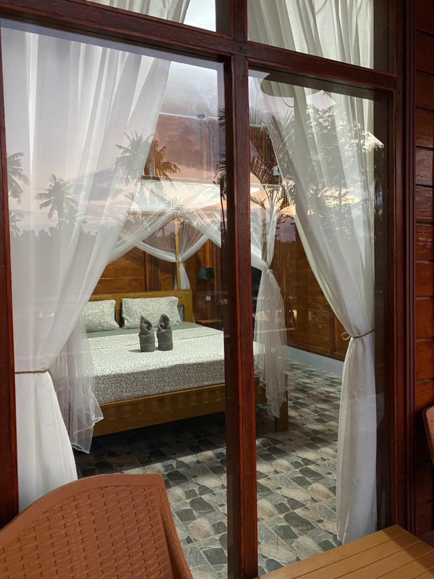 Nuna Bungalows Riung Εξωτερικό φωτογραφία